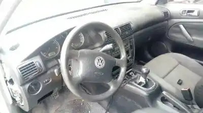 Hurda Aracı volkswagen passat berlina (3b3) 1.9 tdi yılın 2002 güçlü avb