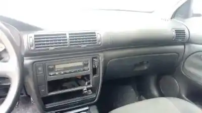 Hurda Aracı volkswagen passat berlina (3b3) 1.9 tdi yılın 2002 güçlü avb