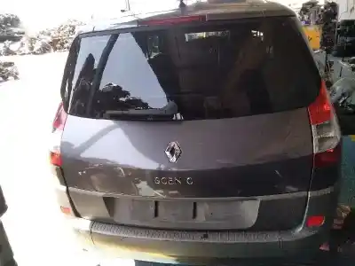 Sloopvoertuig renault grand scenic 1.5 dci van het jaar 2004 aangedreven k9k f7