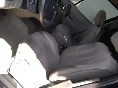 Sloopvoertuig renault grand scenic 1.5 dci van het jaar 2004 aangedreven k9k f7