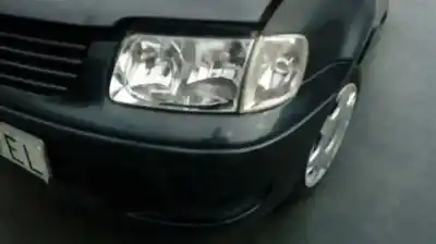 Véhicule à la ferraille volkswagen polo berlina (6n2) conceptline de l'année 2000 alimenté akk