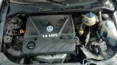 Véhicule à la ferraille volkswagen polo berlina (6n2) conceptline de l'année 2000 alimenté akk