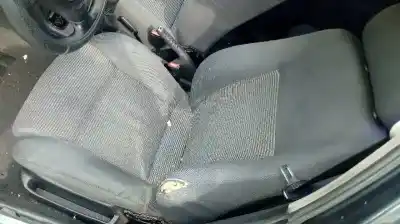 Véhicule à la ferraille volkswagen polo berlina (6n2) conceptline de l'année 2000 alimenté akk