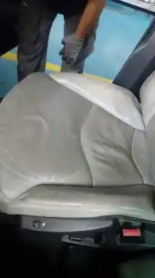 Здавання транспортного засобу citroen c8 2.2 16v exclusive року 2003 потужний 3fz(ew12j4)