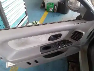 Scrapping Vehicle renault laguna (b56) 1.9 dci diesel cat of the year 2000 powered f9q b7