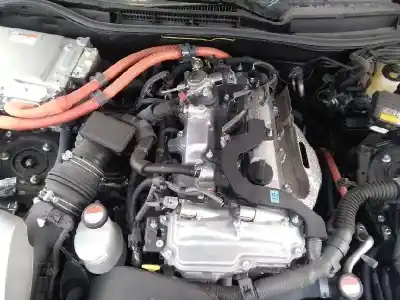 Véhicule à la ferraille lexus is 300h de l'année 2015 alimenté 2ar