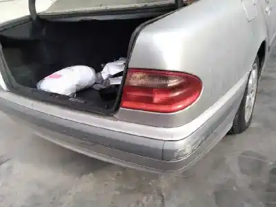 Утилизация автомобиля mercedes-benz clase e (w210) berlina diesel 2.2 cdi cat года 2001 питание 611961