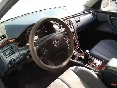 Утилизация автомобиля mercedes-benz clase e (w210) berlina diesel 2.2 cdi cat года 2001 питание 611961