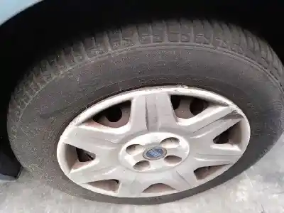 Veículo de Sucata fiat punto berlina (188) 1.2 8v dynamic do ano 2005 alimentado 188a4000