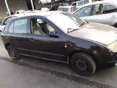 Здавання транспортного засобу skoda fabia (6y2/6y3) classic року 2001 потужний azf