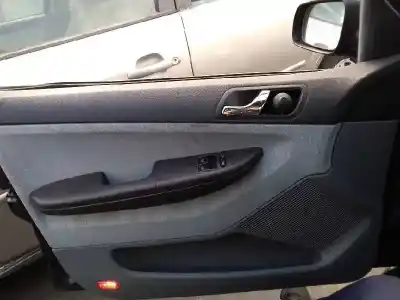 Здавання транспортного засобу skoda fabia (6y2/6y3) classic року 2001 потужний azf