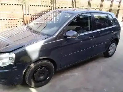 Veicolo di demolizione volkswagen polo (9n3) advance dell'anno 2006 alimentato bky