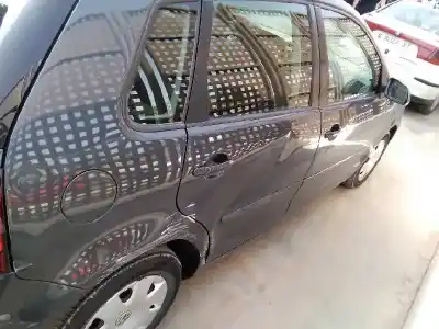 Veicolo di demolizione volkswagen polo (9n3) advance dell'anno 2006 alimentato bky