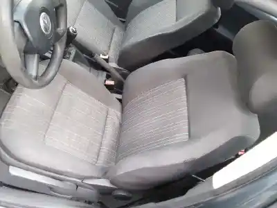 Veicolo di demolizione volkswagen polo (9n3) advance dell'anno 2006 alimentato bky