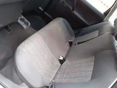 Veicolo di demolizione volkswagen polo (9n3) advance dell'anno 2006 alimentato bky