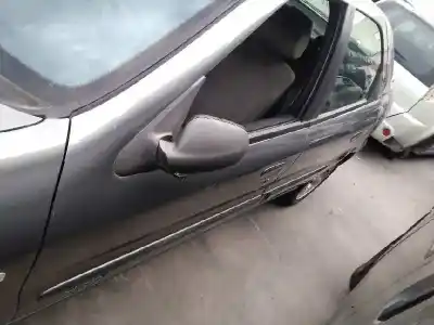 Sloopvoertuig citroen xsara berlina 1.6i 16v sx van het jaar 2004 aangedreven nfu