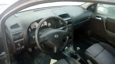 Veículo de Sucata opel astra g berlina sport do ano 2001 alimentado z22se