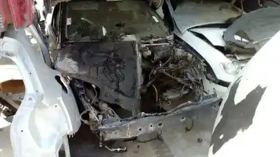 Sloopvoertuig RENAULT CLIO II FASE I (B/CBO) 1.4 Alize 75 CV / 55 KW van het jaar 1999 aangedreven E7J