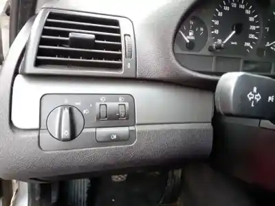 Vehicul casat bmw serie 3 berlina (e46) 320d al anului 2000 alimentat 204d1d