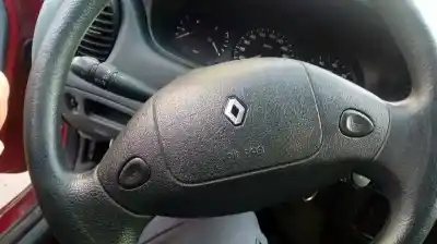 Veículo de Sucata renault megane i classic (la0) 1.6 do ano 1997 alimentado k7m