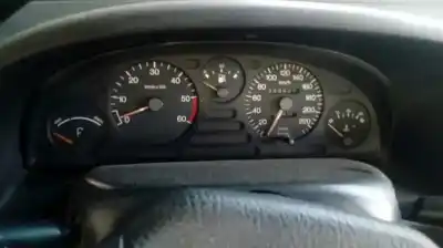 Véhicule à la ferraille peugeot 405 berlina 1.9 turbodiesel de l'année 1994 alimenté d-d8a
