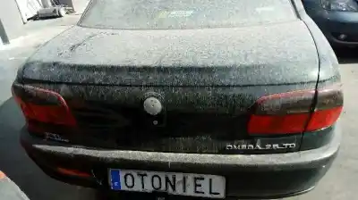 Vehicul casat opel omega b básico berlina al anului 1997 alimentat x25td