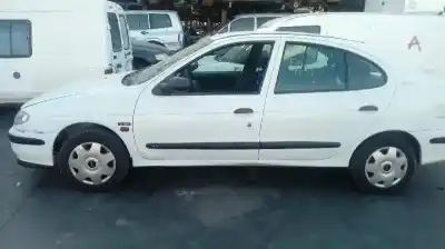 Scrapping Vehicle renault megane i classic (la0) 1.6 of the year 1997 powered k7m