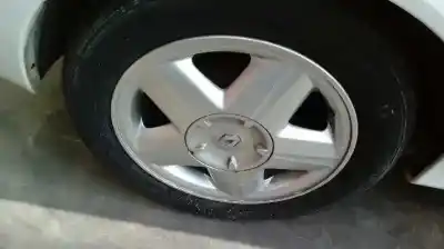 Здавання транспортного засобу renault megane i berlina hatchback (ba0) 1.9 dti diesel cat 98 cv / 72 kw року 1999 потужний f9q a7