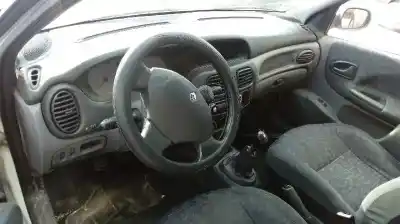 Здавання транспортного засобу renault megane i berlina hatchback (ba0) 1.9 dti diesel cat 98 cv / 72 kw року 1999 потужний f9q a7