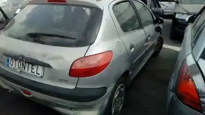 Vehicul casat peugeot 206 berlina xt al anului 1999 alimentat wjz