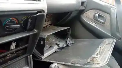 Sloopvoertuig mitsubishi montero (v20/v40) 2.8 turbodiesel van het jaar 1994 aangedreven 4m40