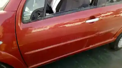 Veículo de Sucata citroen c3 (09.2009->) 1.4 hdi 70 do ano 2004 alimentado 8hx