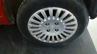 Veículo de Sucata citroen c3 (09.2009->) 1.4 hdi 70 do ano 2004 alimentado 8hx