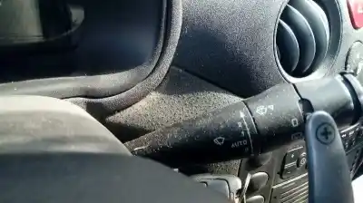 Veículo de Sucata citroen c3 (09.2009->) 1.4 hdi 70 do ano 2004 alimentado 8hx