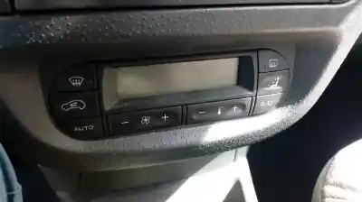 Veículo de Sucata citroen c3 (09.2009->) 1.4 hdi 70 do ano 2004 alimentado 8hx