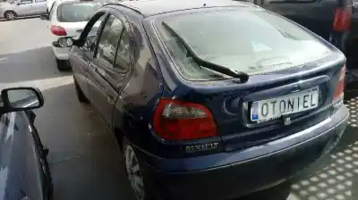 Verschrottungsfahrzeug renault megane i fase 2 berlina (ba0) (1999->) 1.9 dti rte [1.9 ltr. - 72 kw dti diesel cat] des jahres 2002 angetrieben f9qq7