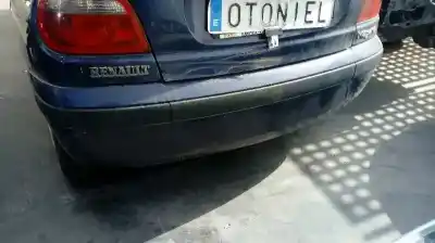 Verschrottungsfahrzeug renault megane i fase 2 berlina (ba0) (1999->) 1.9 dti rte [1.9 ltr. - 72 kw dti diesel cat] des jahres 2002 angetrieben f9qq7