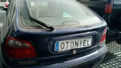 Verschrottungsfahrzeug renault megane i fase 2 berlina (ba0) (1999->) 1.9 dti rte [1.9 ltr. - 72 kw dti diesel cat] des jahres 2002 angetrieben f9qq7