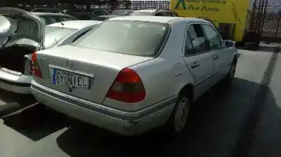 Здавання транспортного засобу mercedes-benz clase c (w202) berlina 1.8 16v cat року 1997 потужний 111