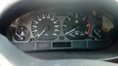 Scrapping Vehicle bmw serie 3 touring (e46) 320d of the year 2001 powered 20 4d1 d