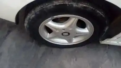 Verschrottungsfahrzeug seat cordoba berlina (6k2) 1.4 des jahres 2000 angetrieben aud