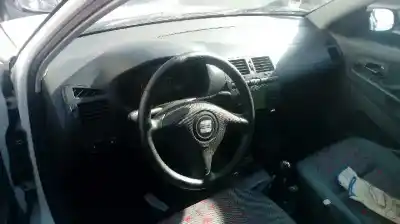 Verschrottungsfahrzeug seat cordoba berlina (6k2) 1.4 des jahres 2000 angetrieben aud