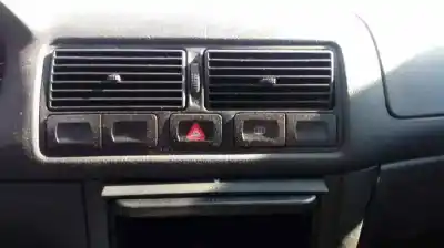Sloopvoertuig volkswagen golf iv berlina (1j1) conceptline van het jaar 1998 aangedreven akl