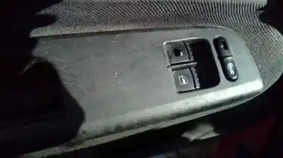 Sloopvoertuig volkswagen golf iv berlina (1j1) conceptline van het jaar 1998 aangedreven akl