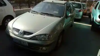 Scrapping Vehicle RENAULT MEGANE I CLASSIC (LA0/1_) 1.6 16V (LA00 LA04 LA0B LA11 LA16 LA19 LA1J LA1K.... of the year 2000 powered K4M A7