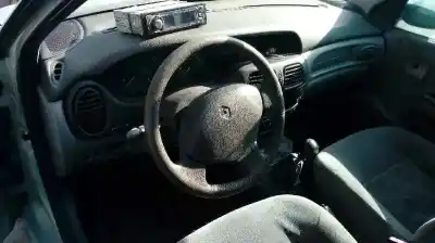 Scrapping Vehicle renault megane i classic (la0/1_) 1.6 16v (la00 la04 la0b la11 la16 la19 la1j la1k.... of the year 2000 powered k4m a7