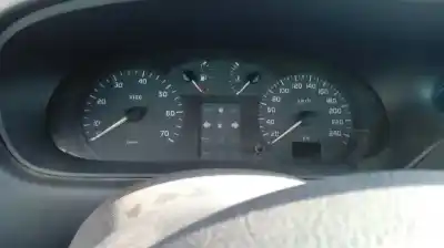 Scrapping Vehicle renault megane i classic (la0/1_) 1.6 16v (la00 la04 la0b la11 la16 la19 la1j la1k.... of the year 2000 powered k4m a7