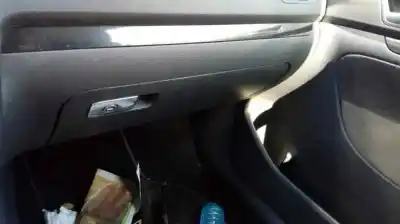 Véhicule à la ferraille volkswagen golf v berlina (1k1) 1.9 tdi de l'année 2008 alimenté bxe