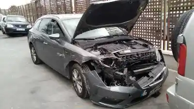 Здавання транспортного засобу SEAT LEON ST (5F8) Reference року 2017 потужний DDYA