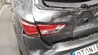 Здавання транспортного засобу seat leon st (5f8) reference року 2017 потужний ddya